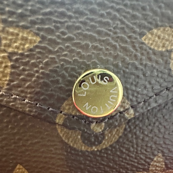 Brown Monogram Crossbody Bag - small and so cute - Picture 7 of 8